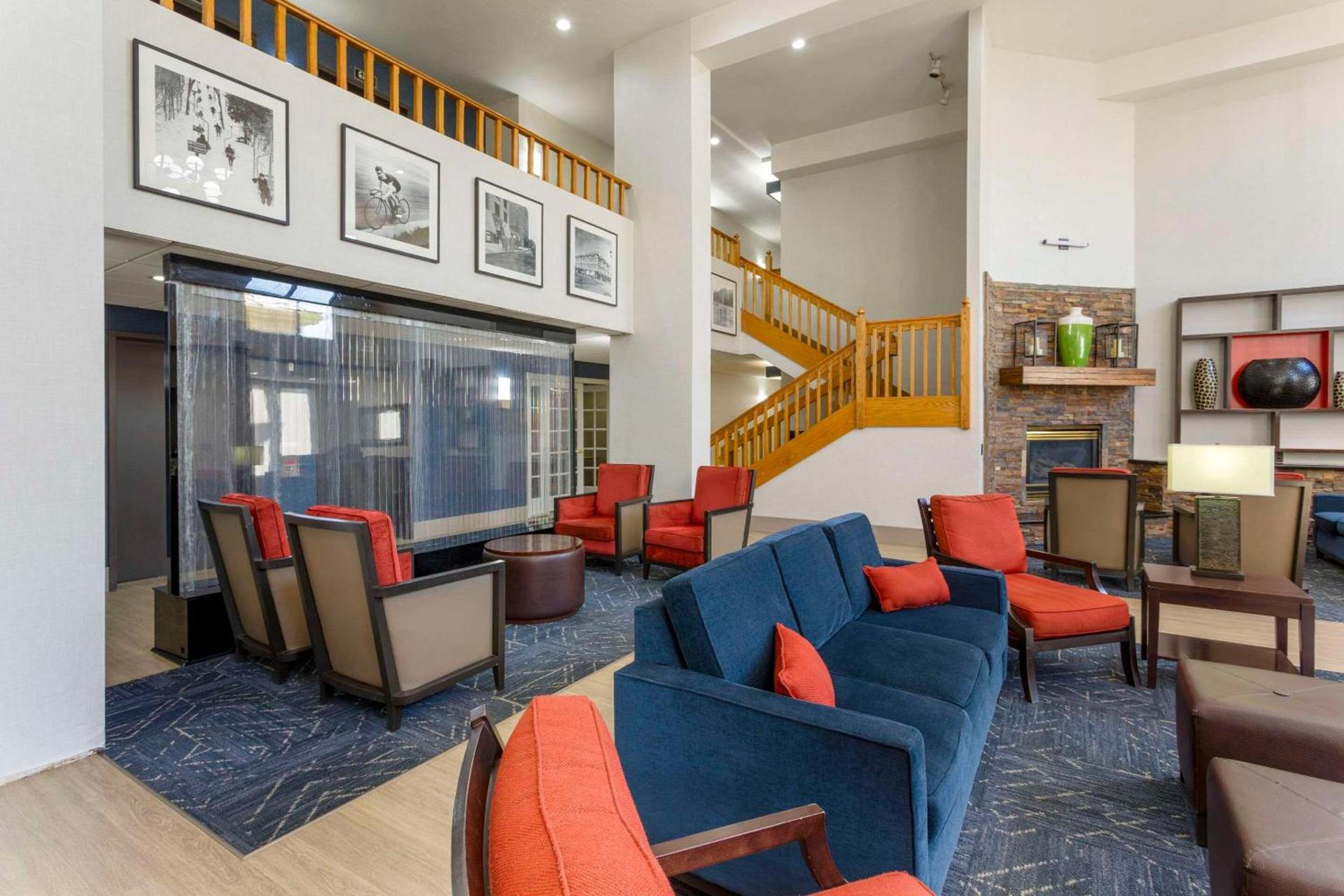 Comfort Suites Ogden Conference Center photo 6