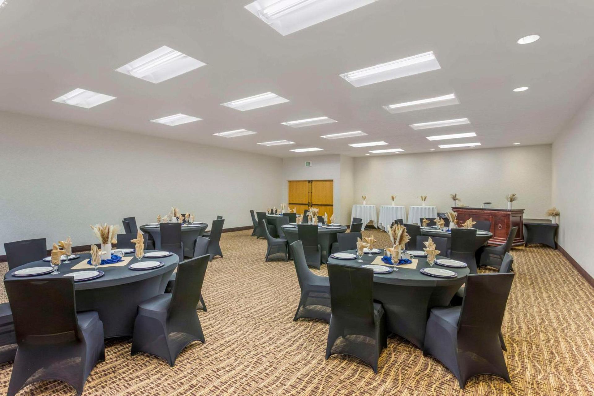 Comfort Suites Ogden Conference Center photo 28
