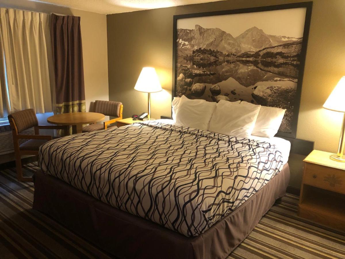 Wyo Inn photo 17