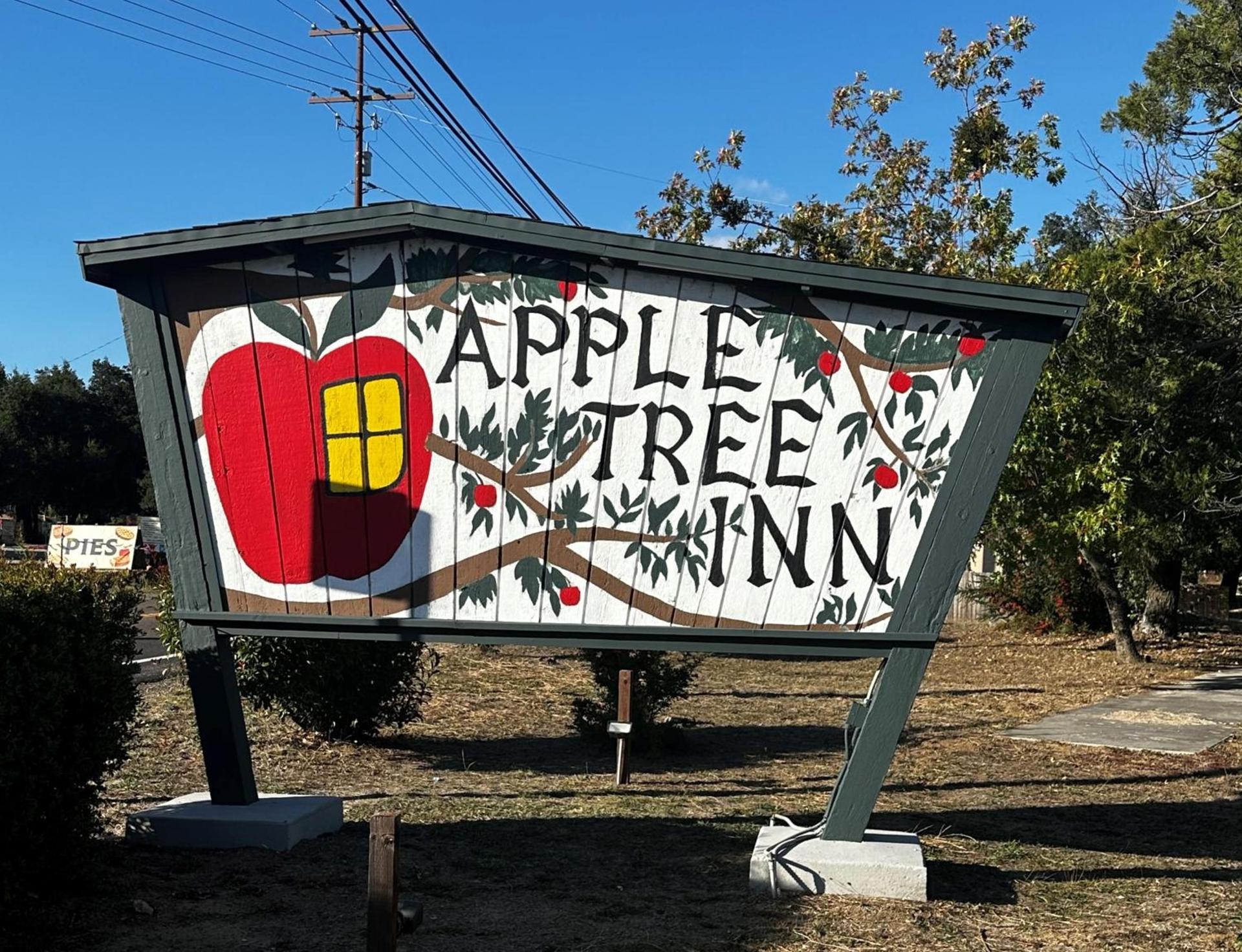 Apple Tree Inn photo 74