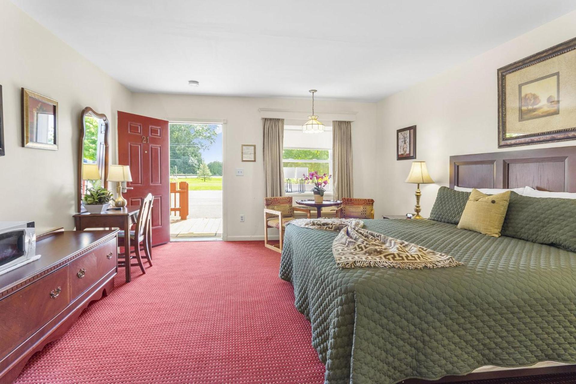 Blue Spruce Inn & Suites photo 15