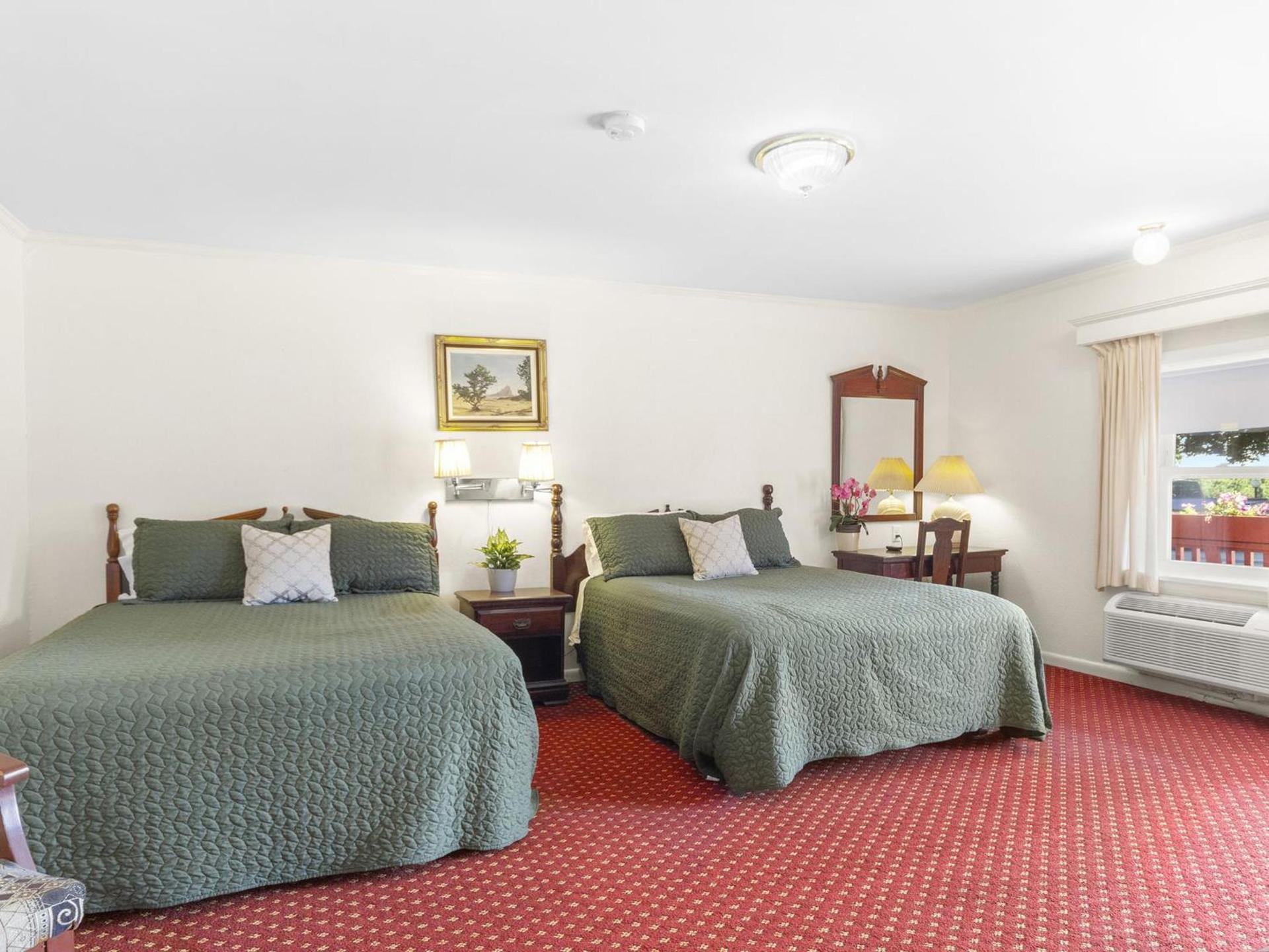 Blue Spruce Inn & Suites photo 26