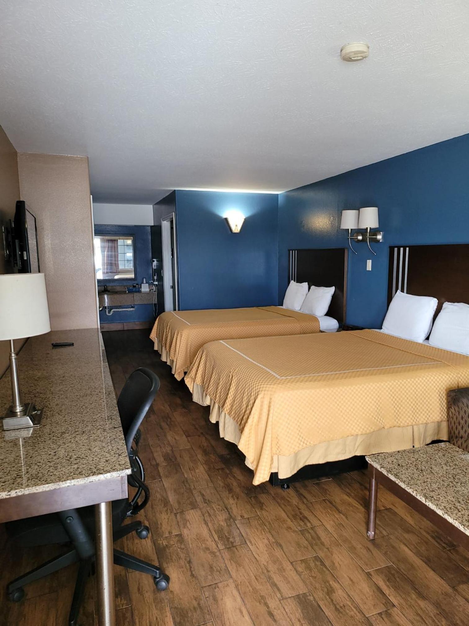 Texas Inn and Suites Raymondville photo 38