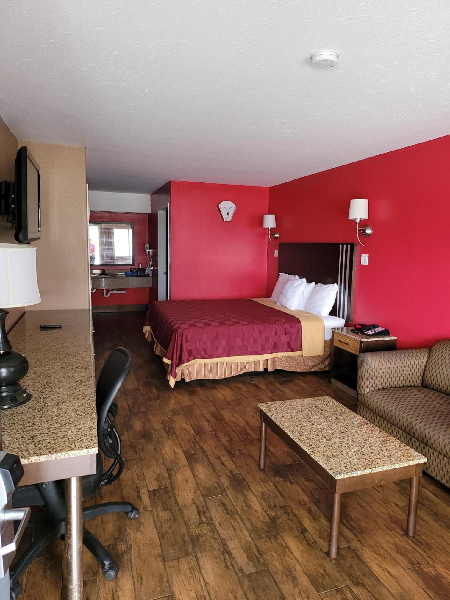 Texas Inn and Suites Raymondville photo 53