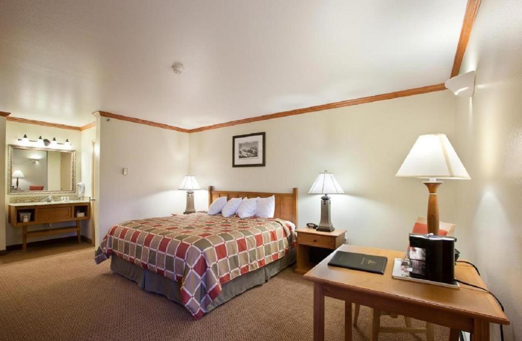 Hotel Edgewater by Aspen Hotels photo 32