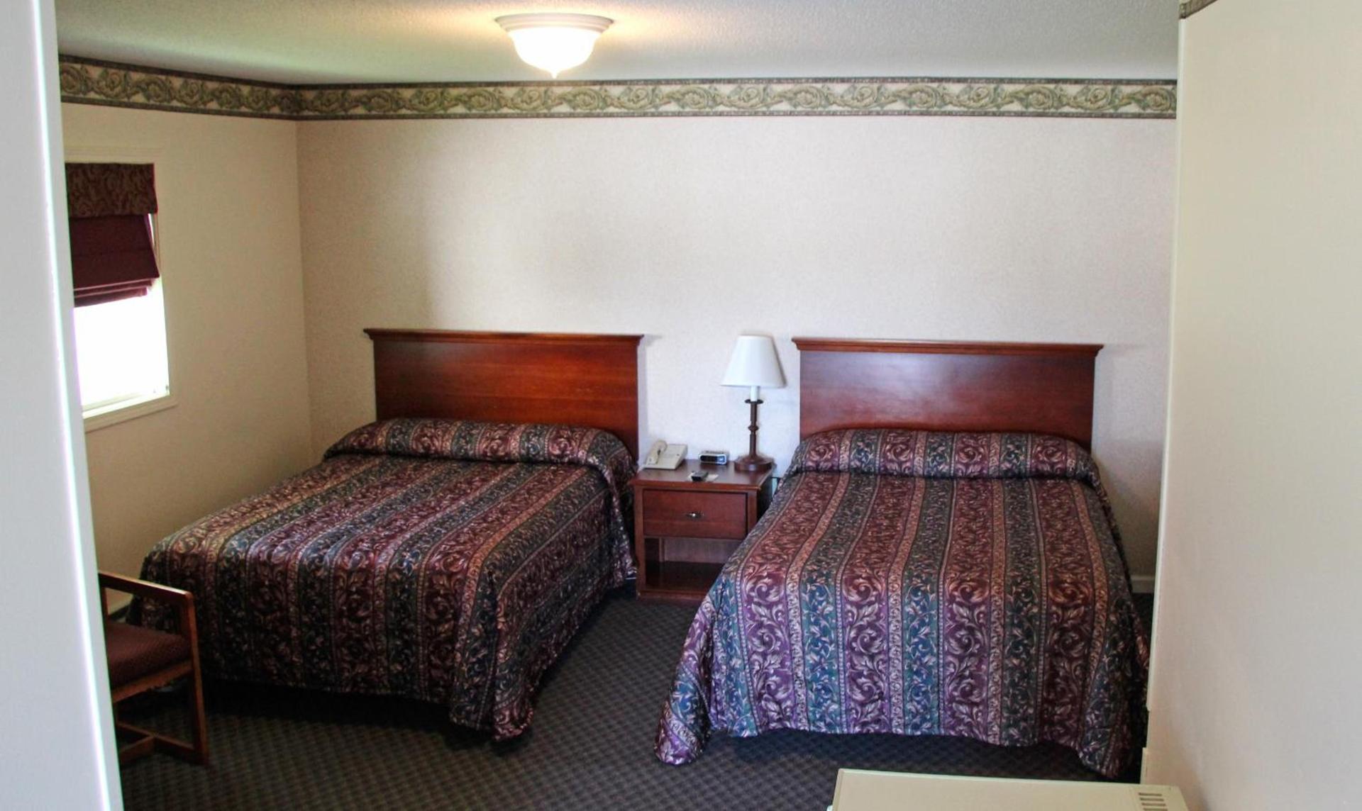 Potsdam Inn photo 11