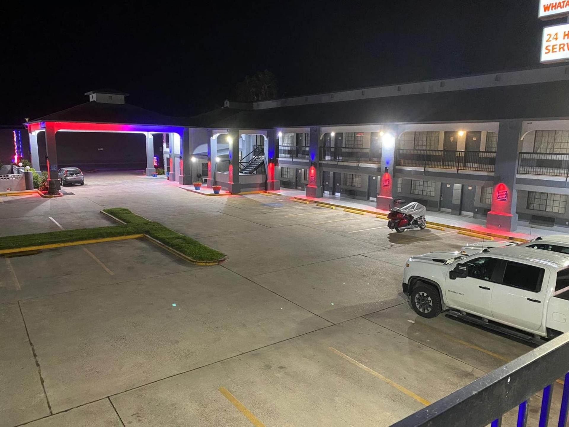 Texas Inn and Suites Raymondville photo 67