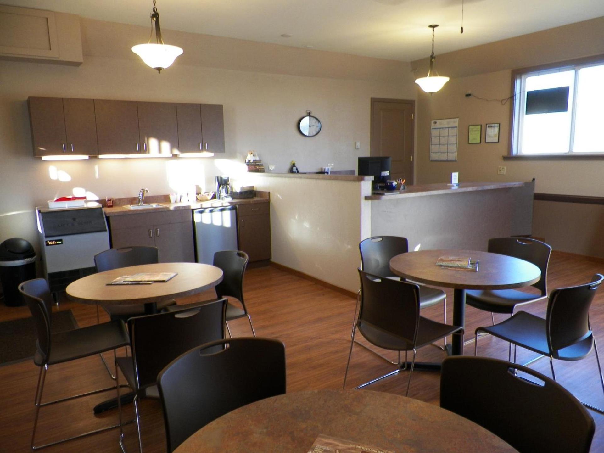 Country Motor Inn photo 77
