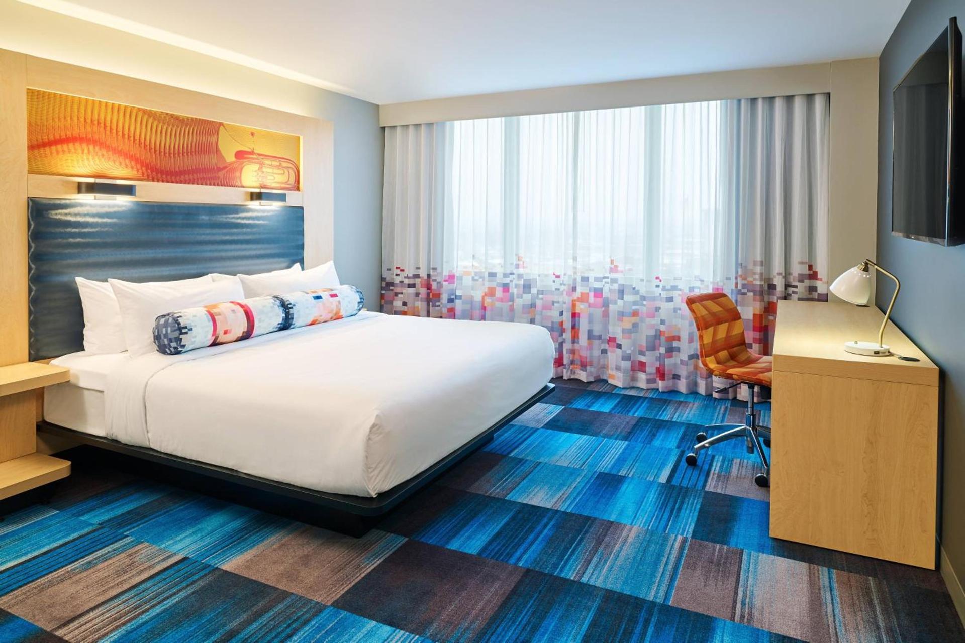 Aloft by Marriott South Bend photo 8