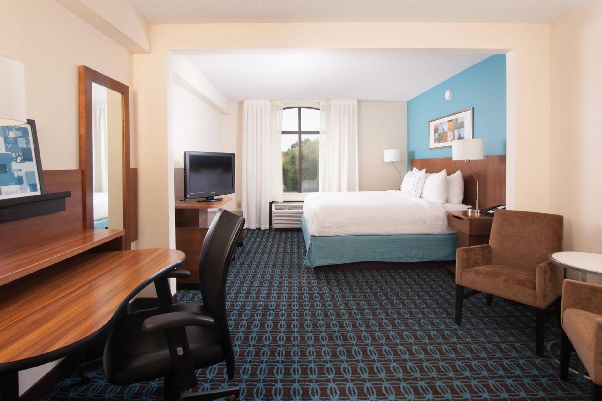 Fairfield Inn and Suites Atlanta Airport South/Sullivan Road photo 4