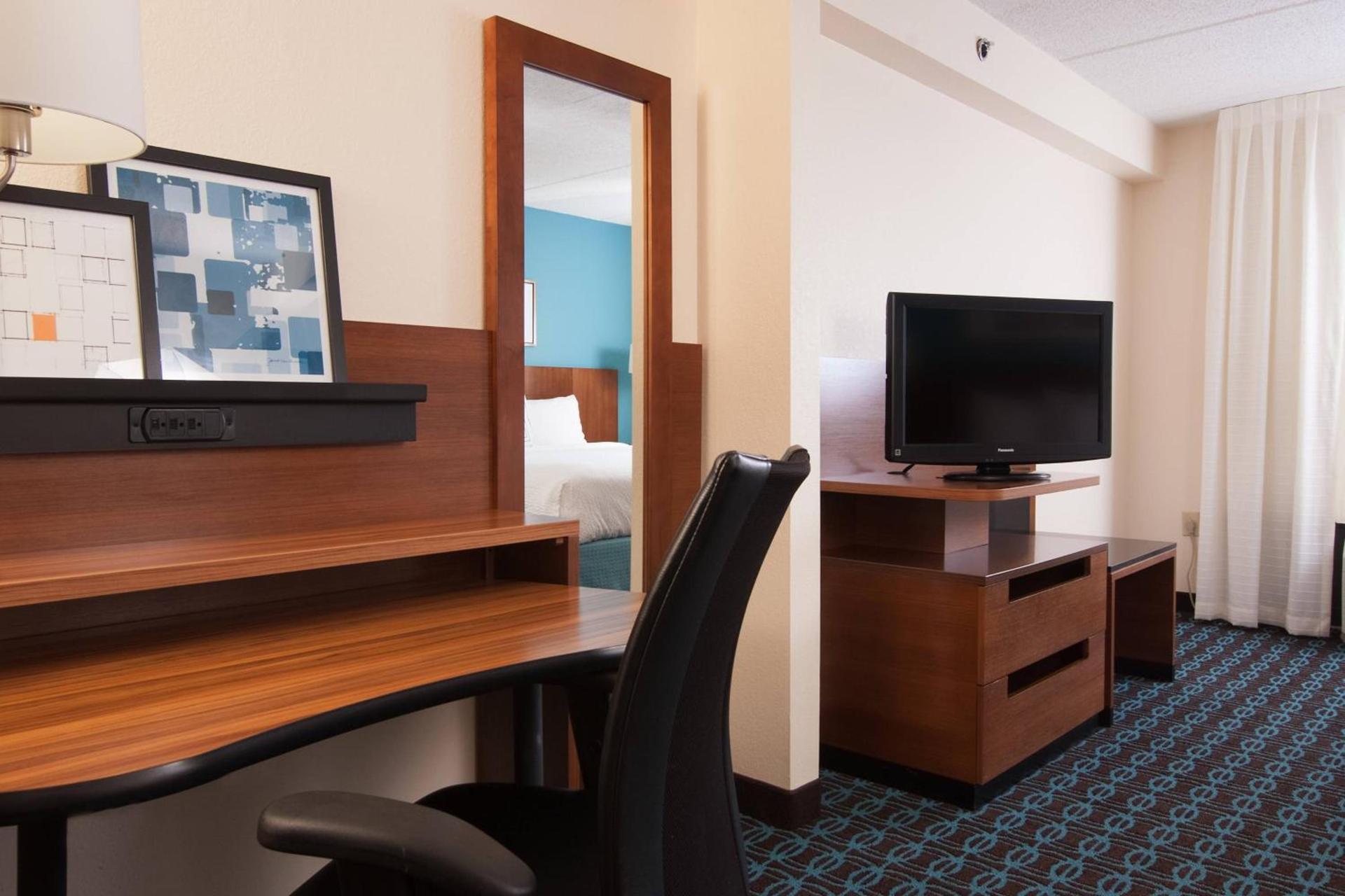 Fairfield Inn and Suites Atlanta Airport South/Sullivan Road photo 6