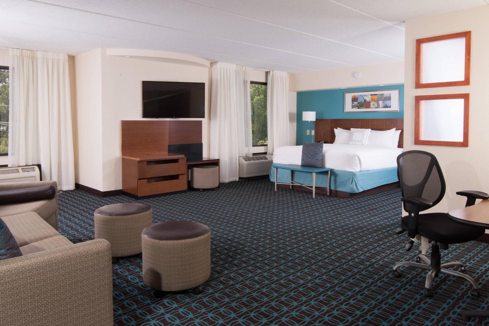 Fairfield Inn and Suites Atlanta Airport South/Sullivan Road photo 9