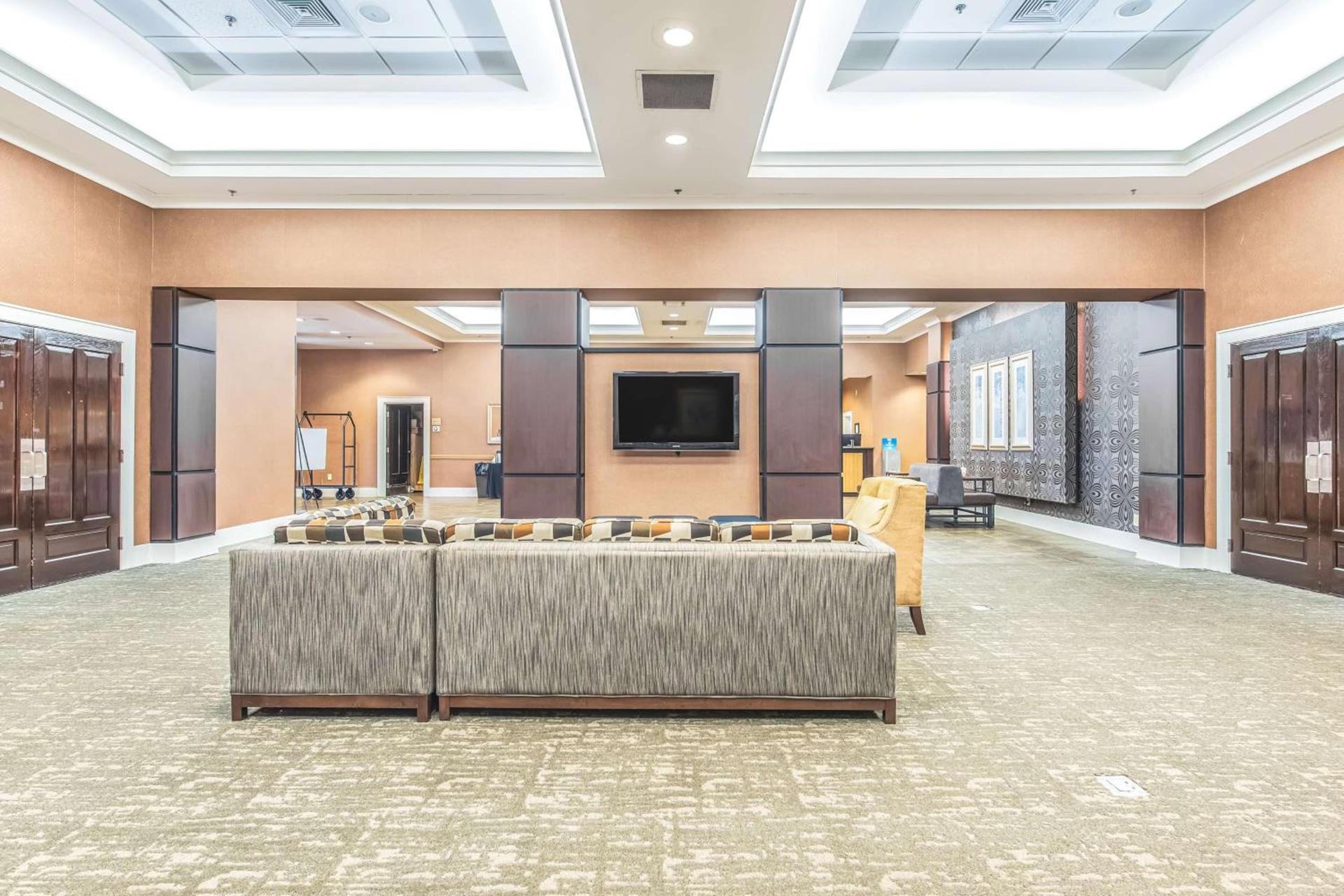 DoubleTree by Hilton Columbus photo 3