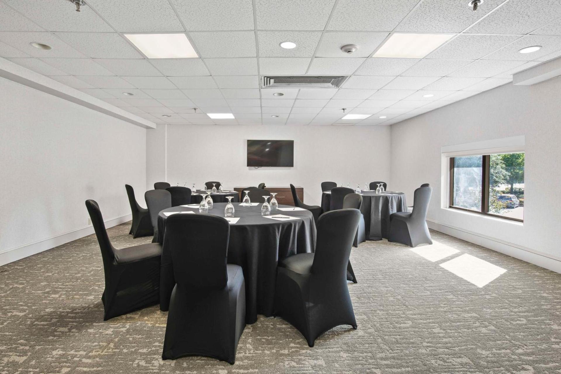 DoubleTree by Hilton Columbus photo 48