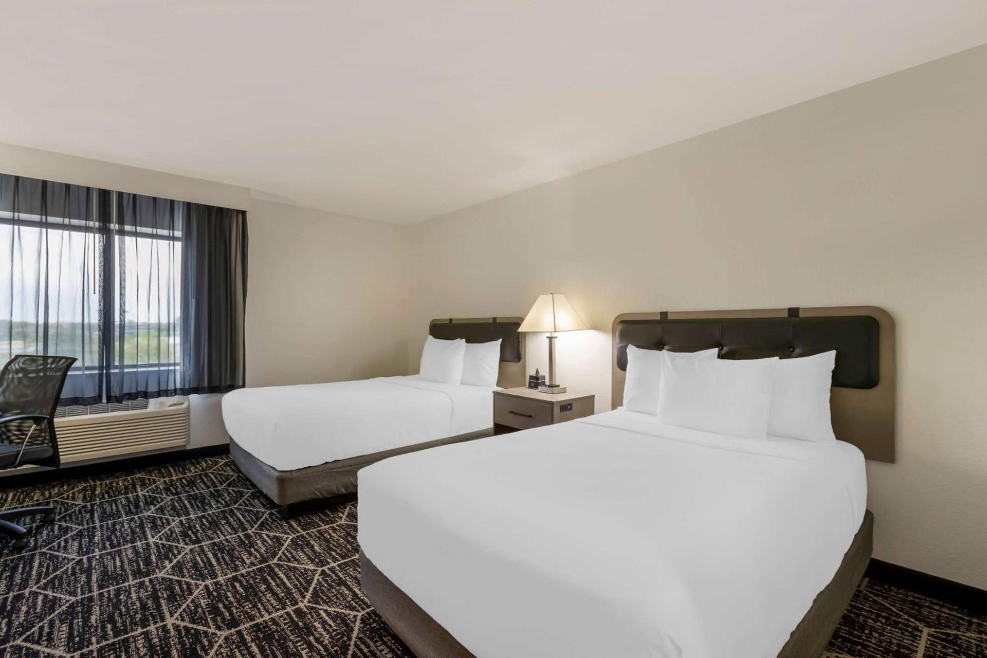 La Quinta by Wyndham Des Moines West Clive photo 33