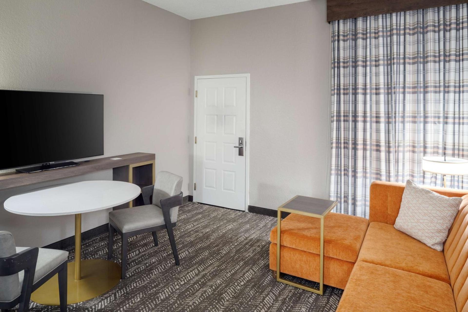 Embassy Suites by Hilton Orlando North photo 27