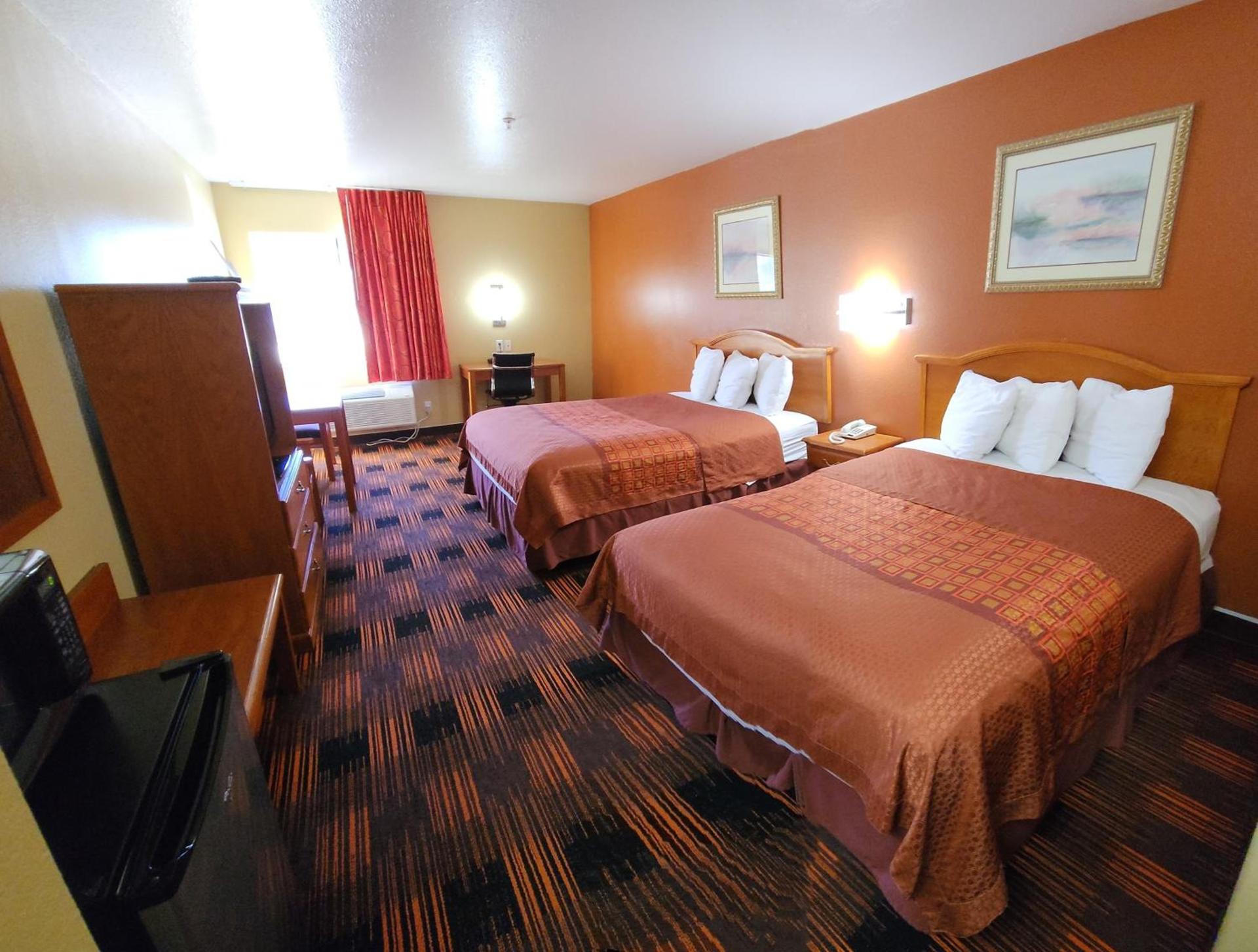 Days Inn by Wyndham Lumberton photo 21