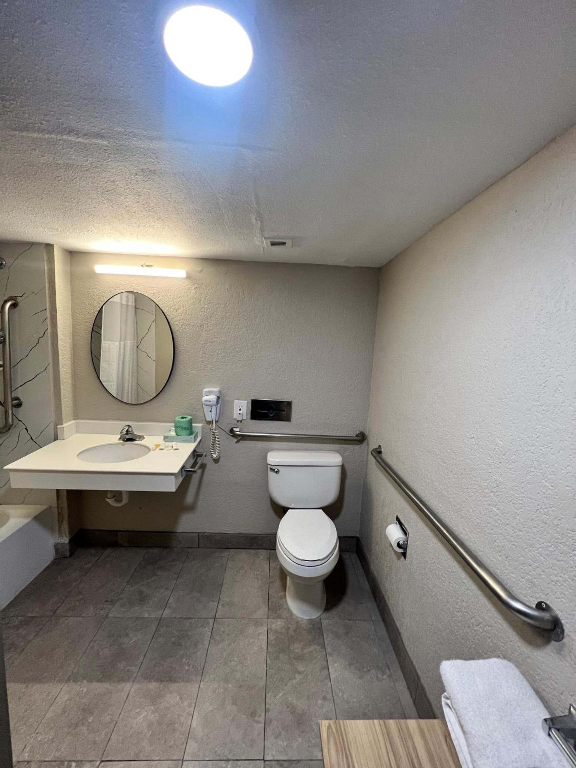 Sulphur Extended Stay photo 17