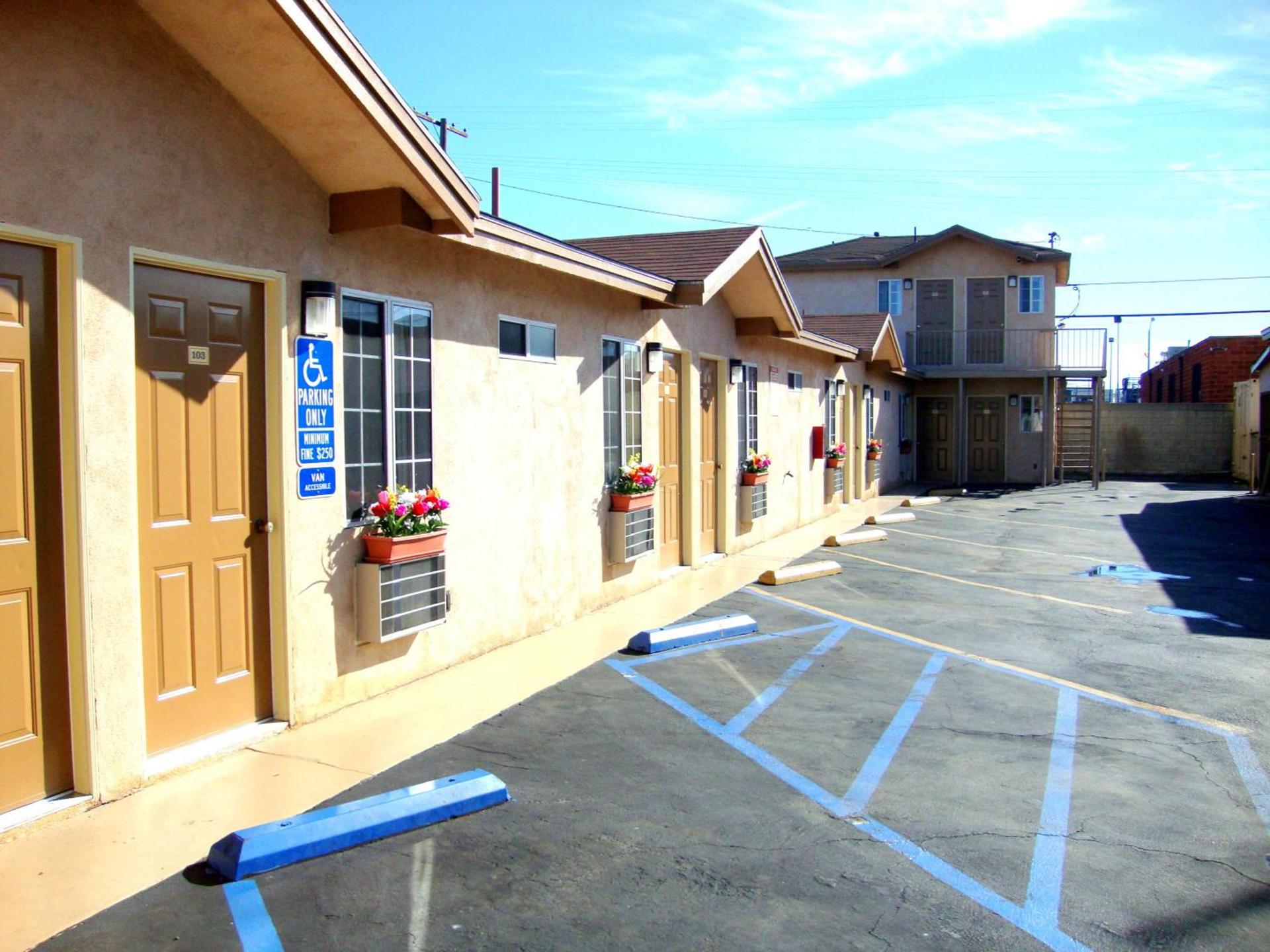 La Bonita Inn Motel photo 10