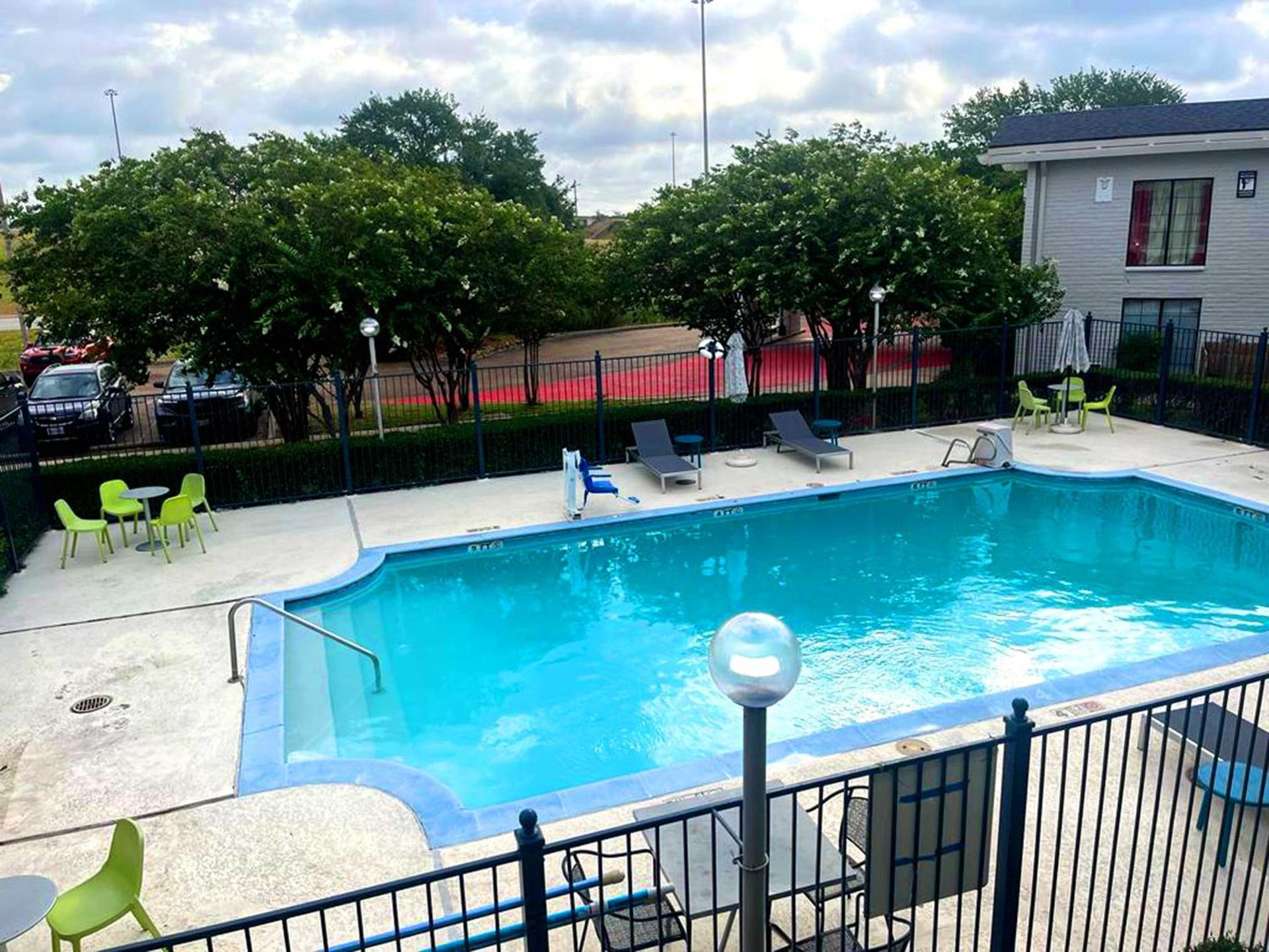 Sulphur Extended Stay photo 8