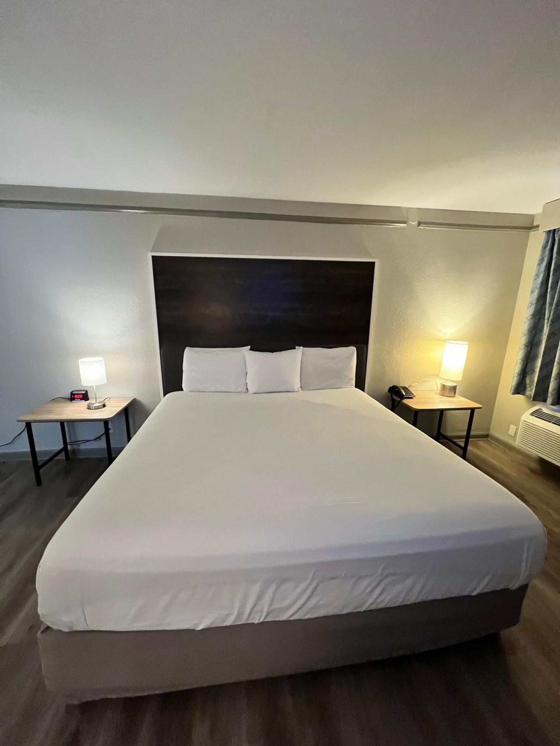 Sulphur Extended Stay photo 10