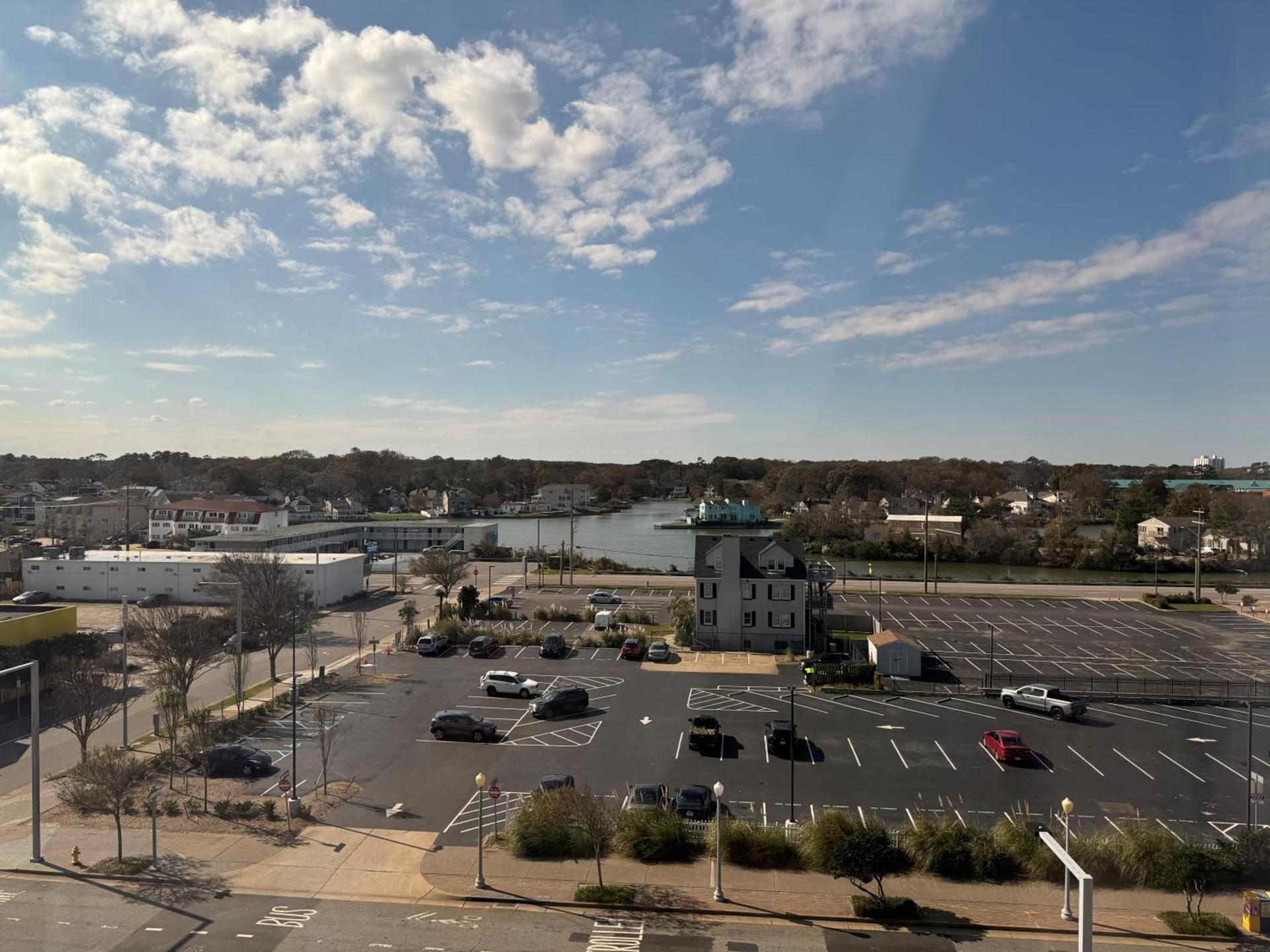 Moxy Virginia Beach Oceanfront photo 27