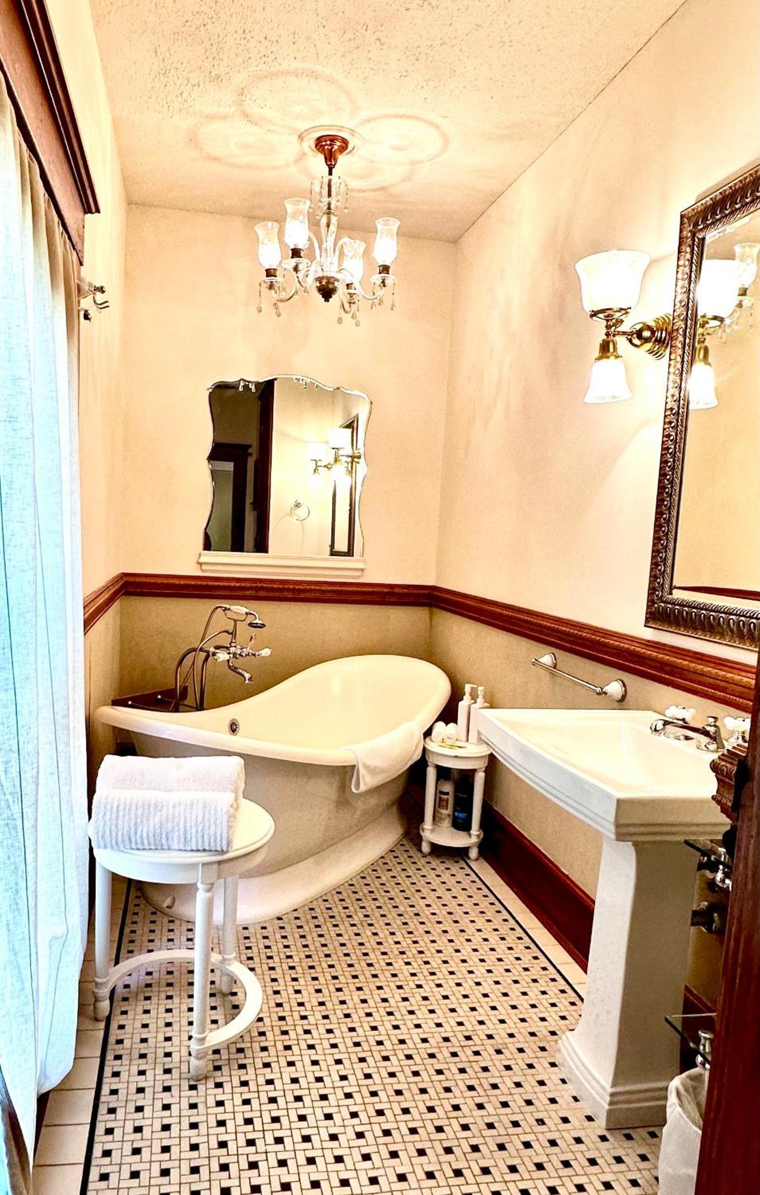 The Kate Shepard House photo 15