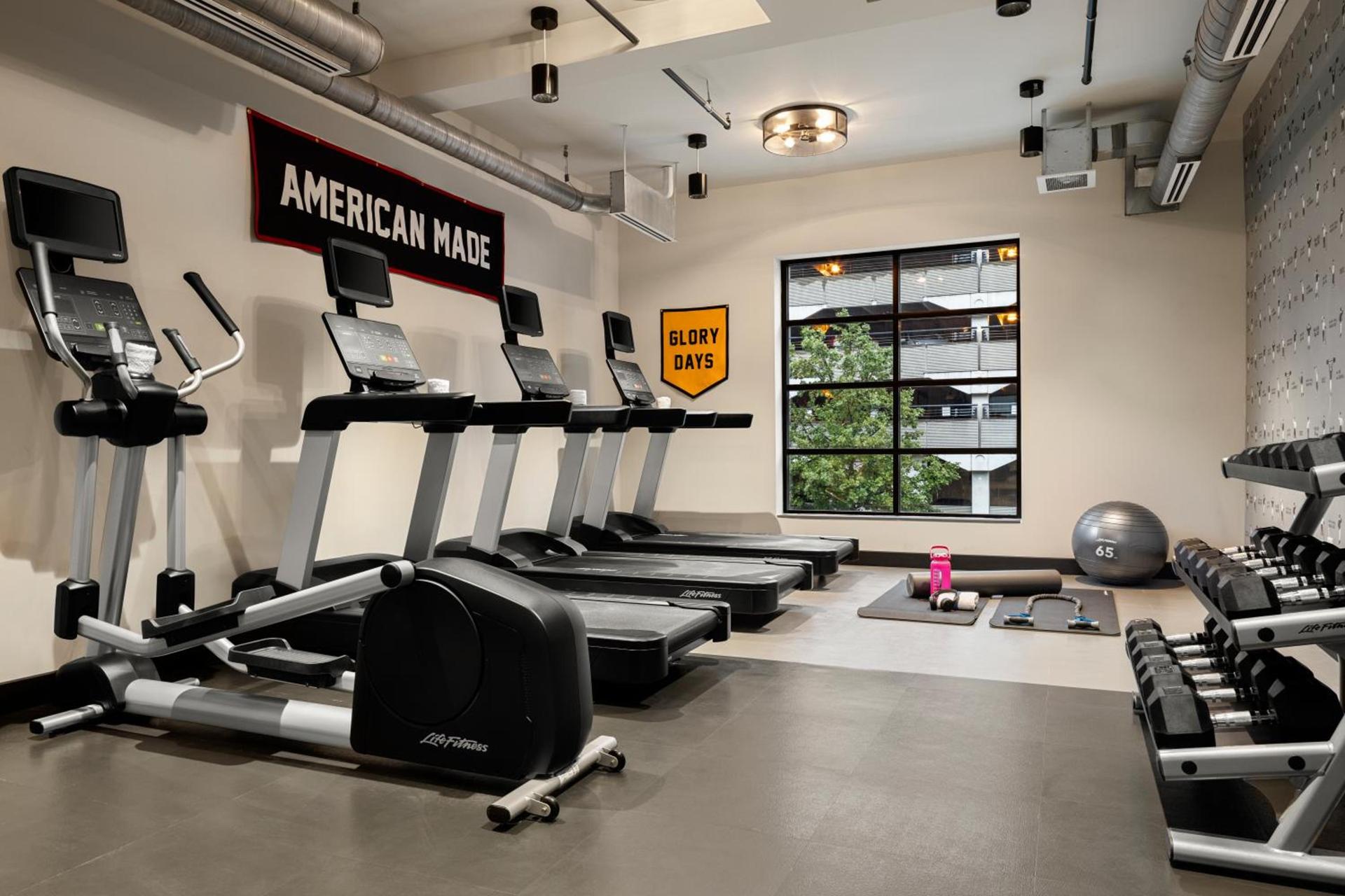 Moxy Omaha Downtown photo 12