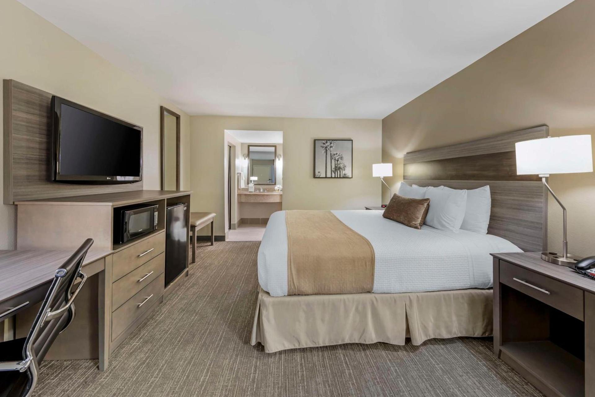 Best Western Plus Executive Inn Rowland Height City of Industry photo 10