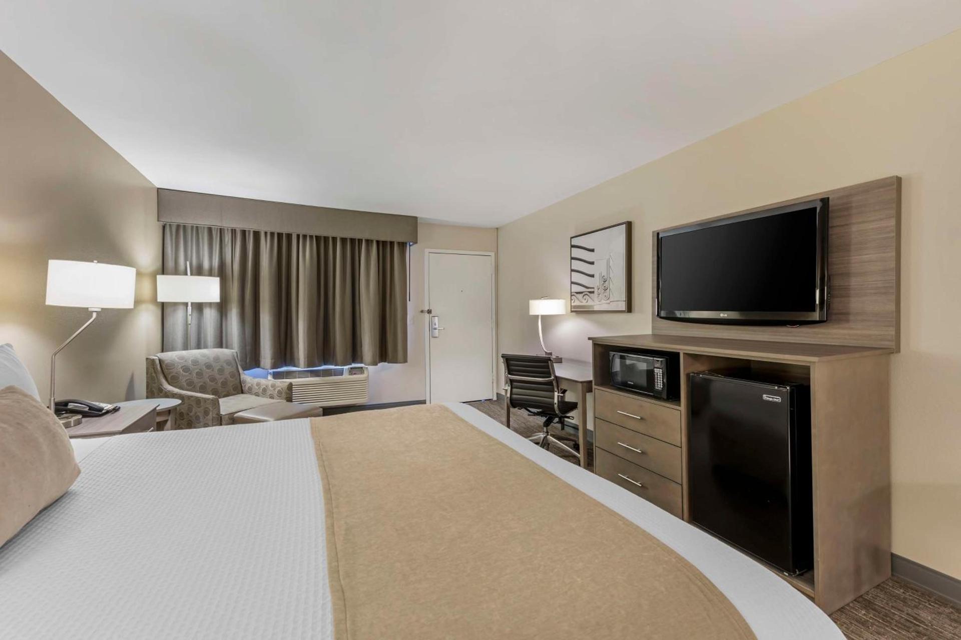 Best Western Plus Executive Inn Rowland Height City of Industry photo 29