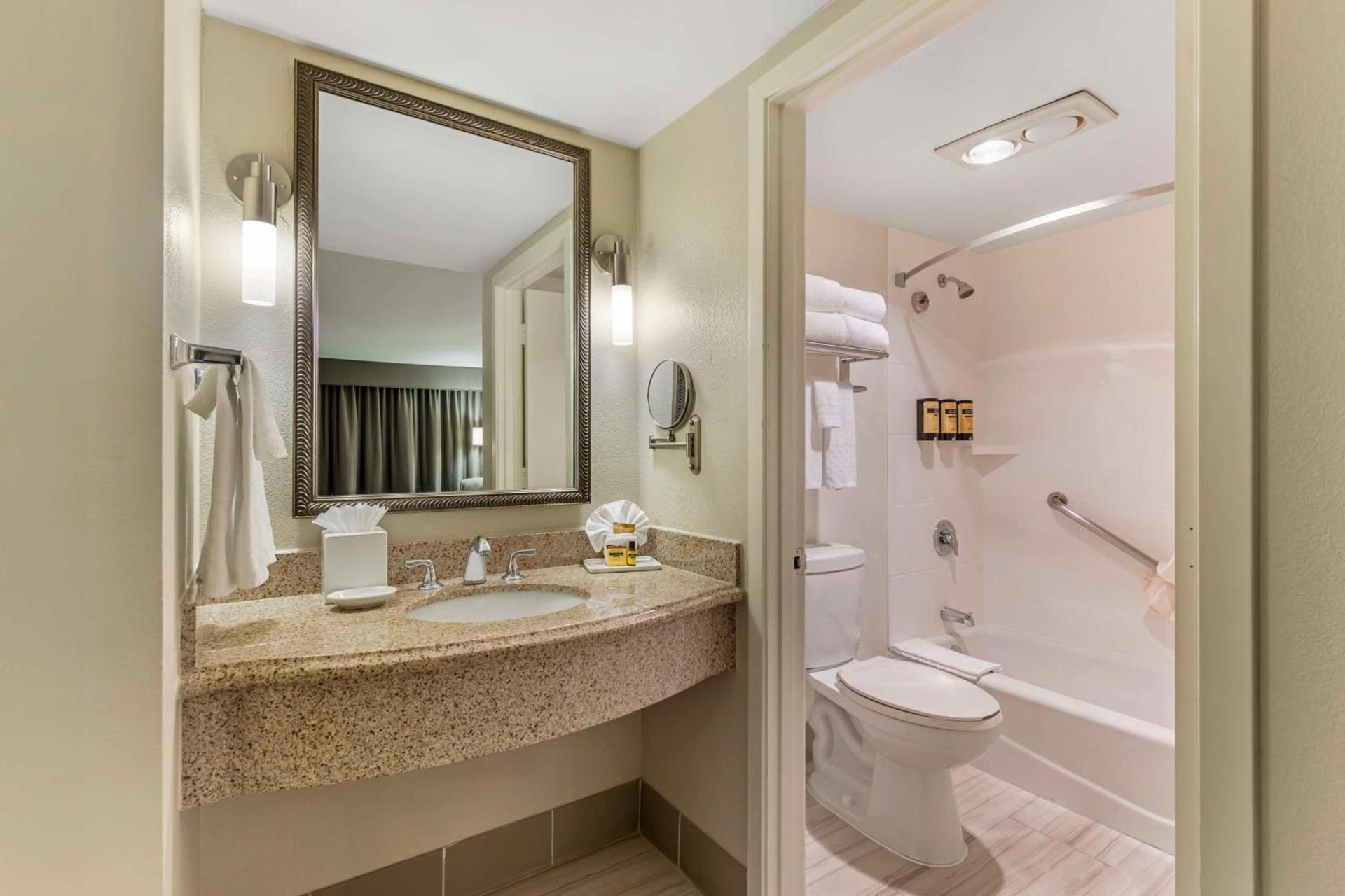 Best Western Plus Executive Inn Rowland Height City of Industry photo 38