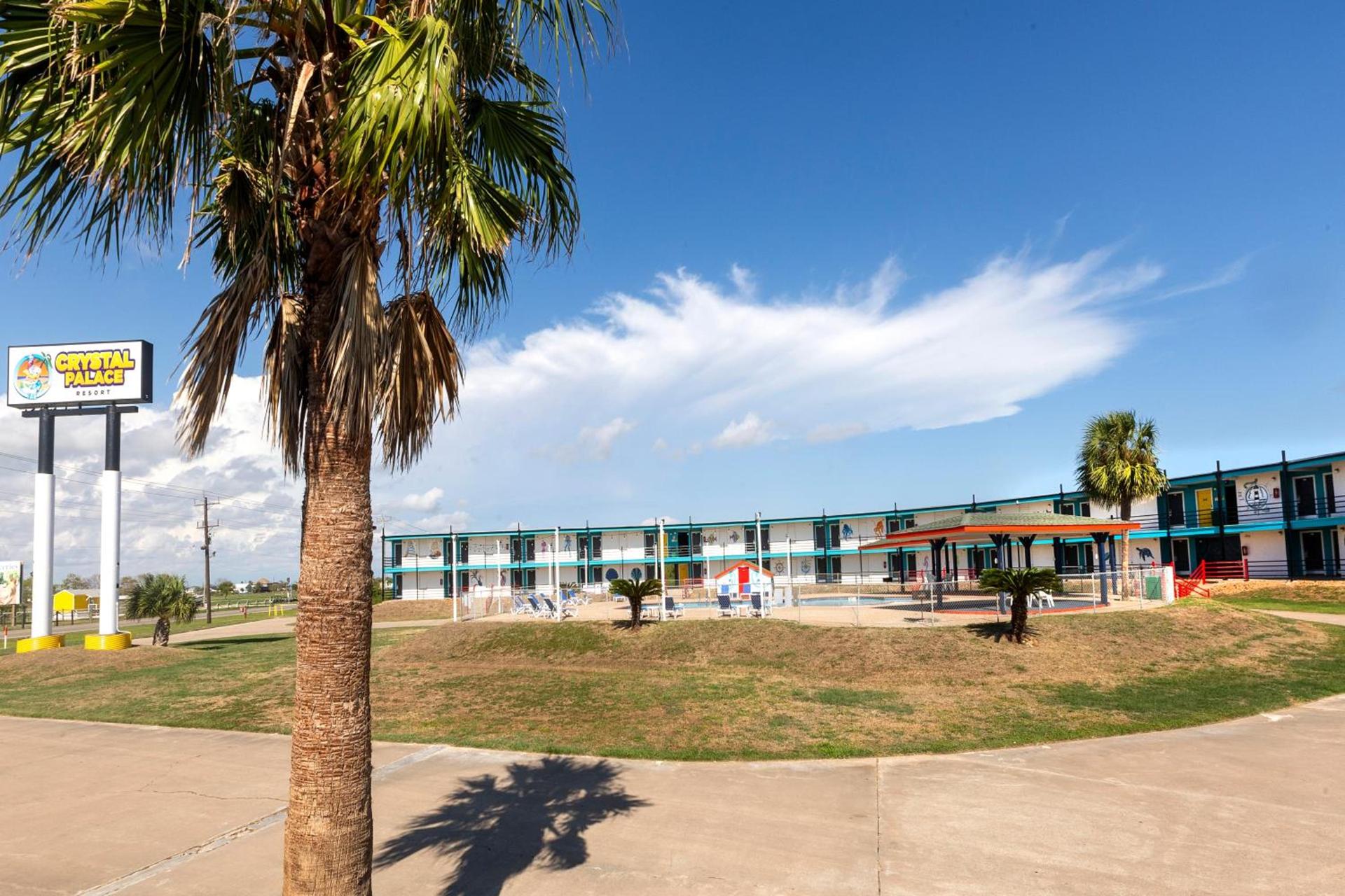 CRYSTAL PALACE RESORT photo 35