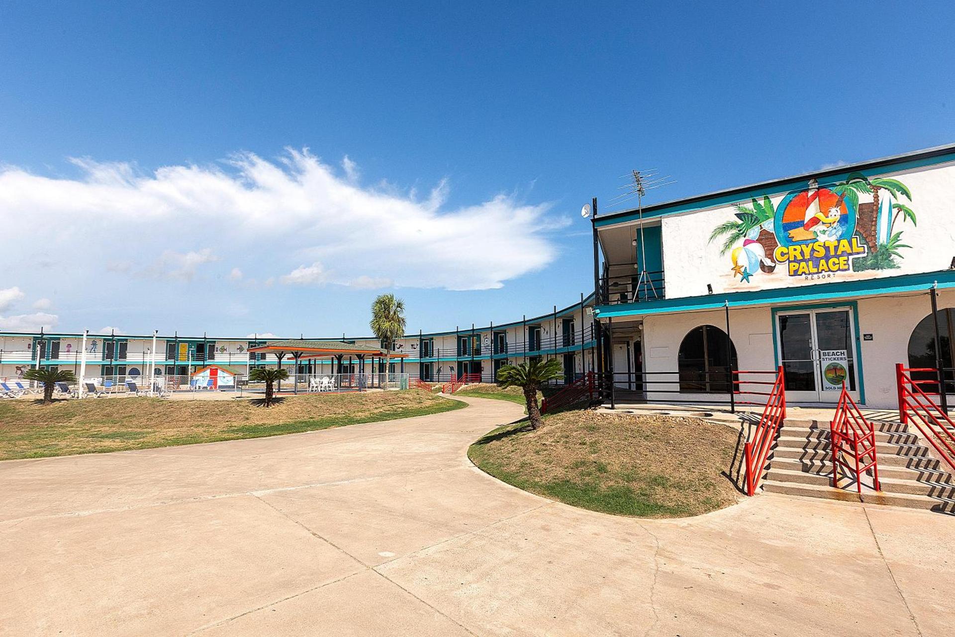 CRYSTAL PALACE RESORT photo 45