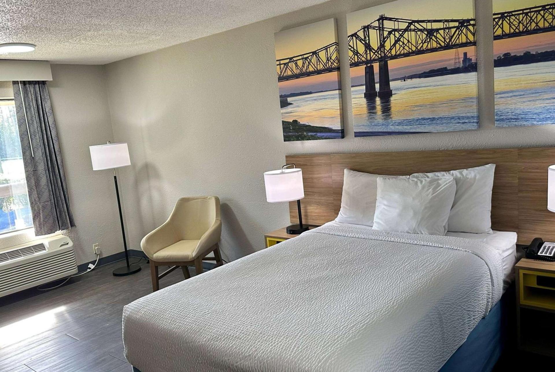 Days Inn by Wyndham Columbia NE Fort Jackson photo 11
