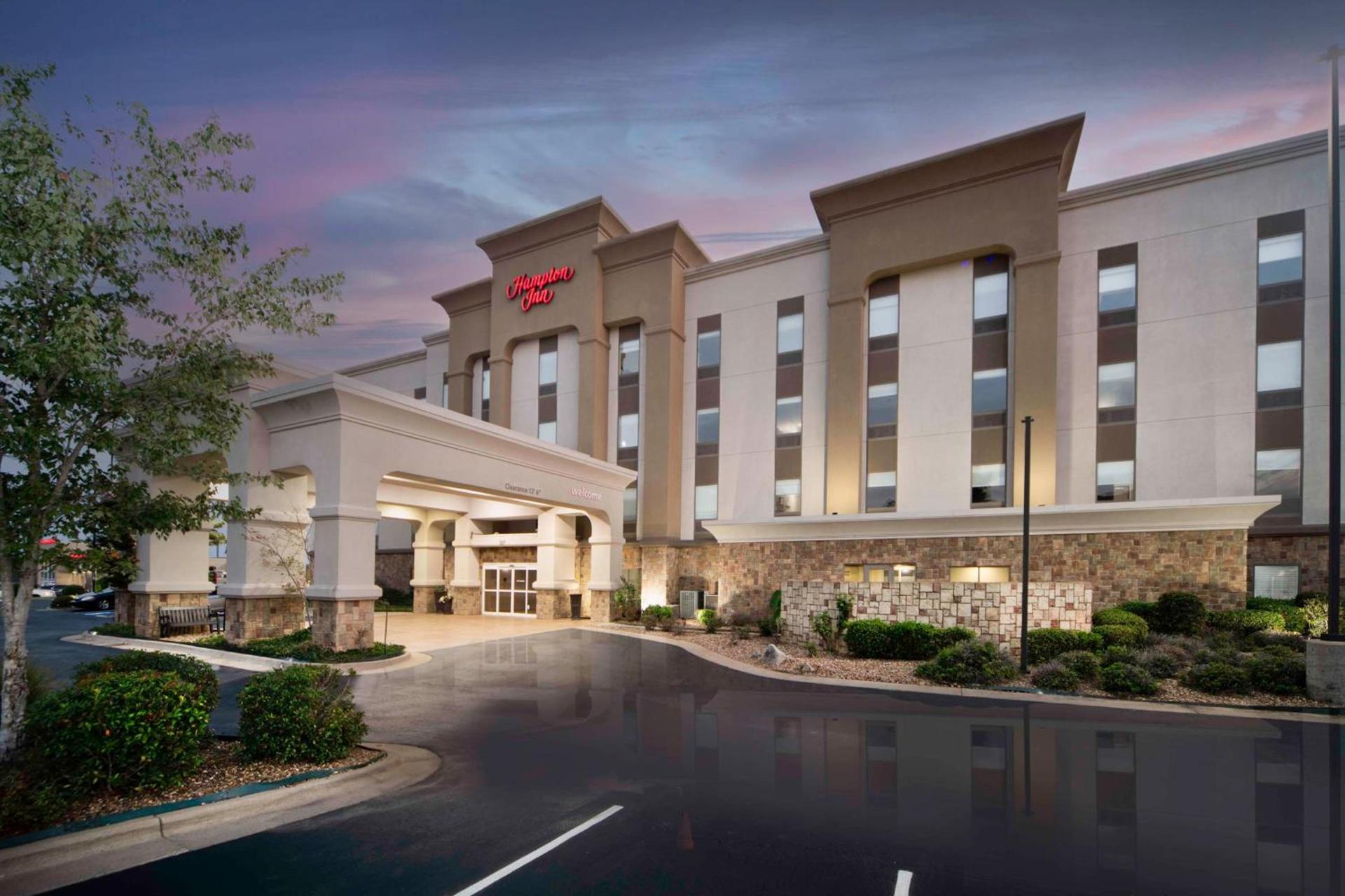 Hampton Inn Bryant photo 1