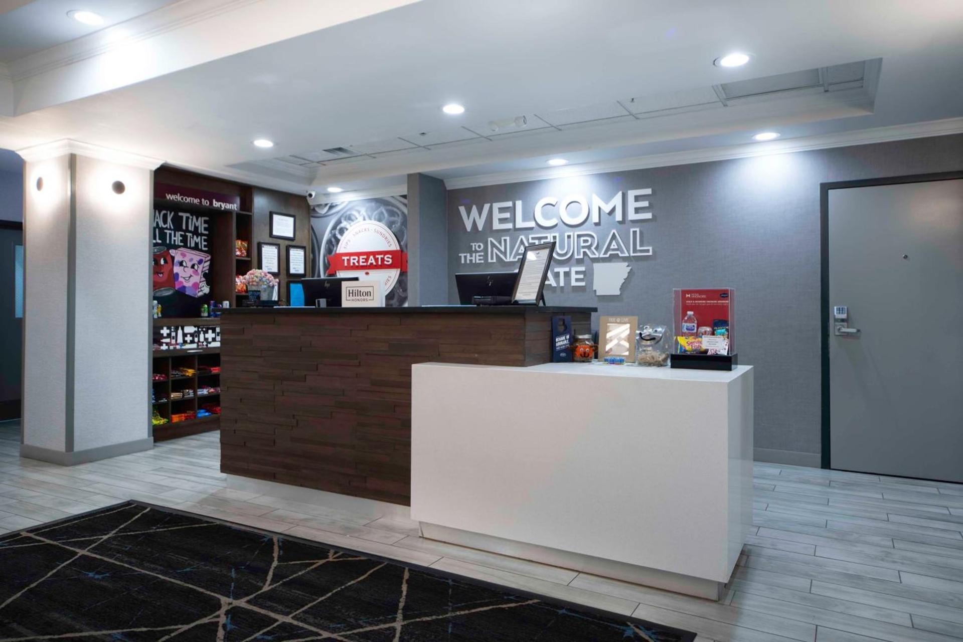 Hampton Inn Bryant photo 6