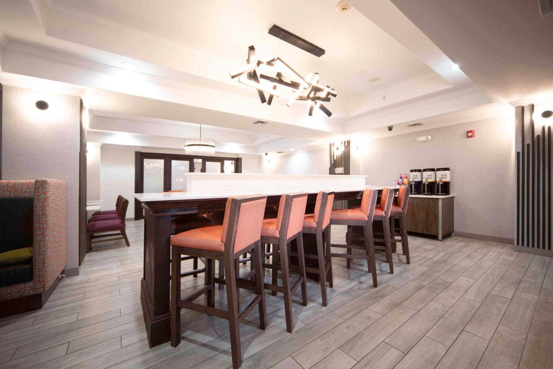 Hampton Inn Bryant photo 10