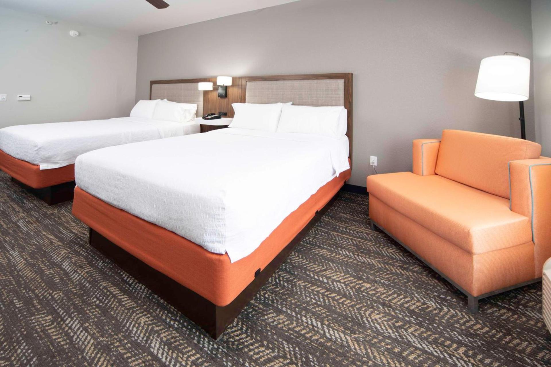 Hampton Inn Bryant photo 29