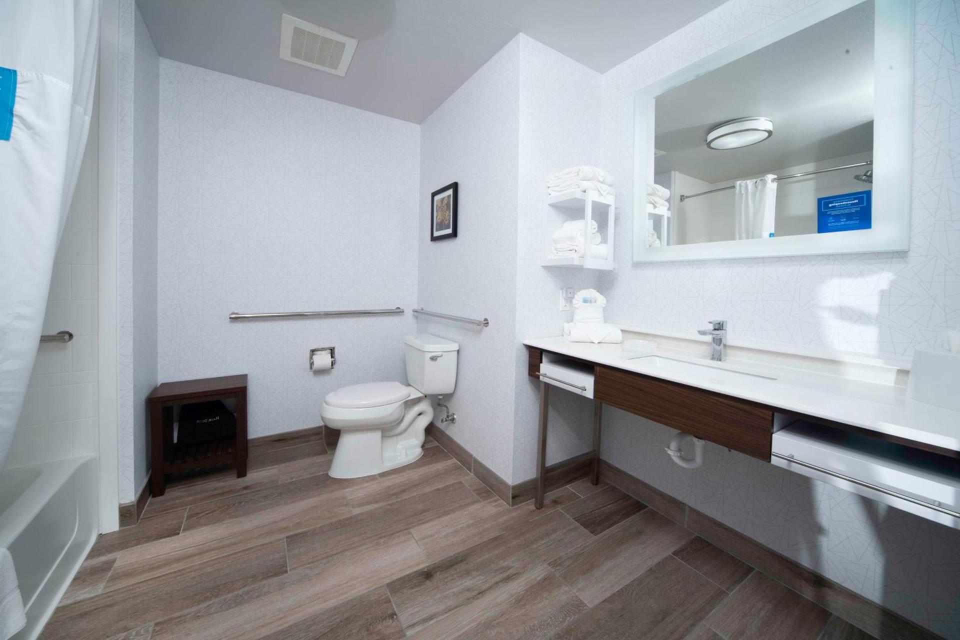 Hampton Inn Bryant photo 33