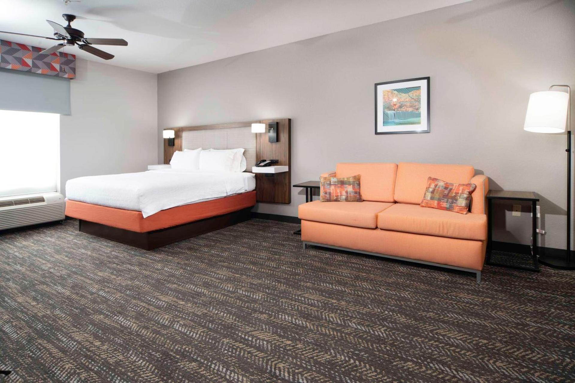 Hampton Inn Bryant photo 34
