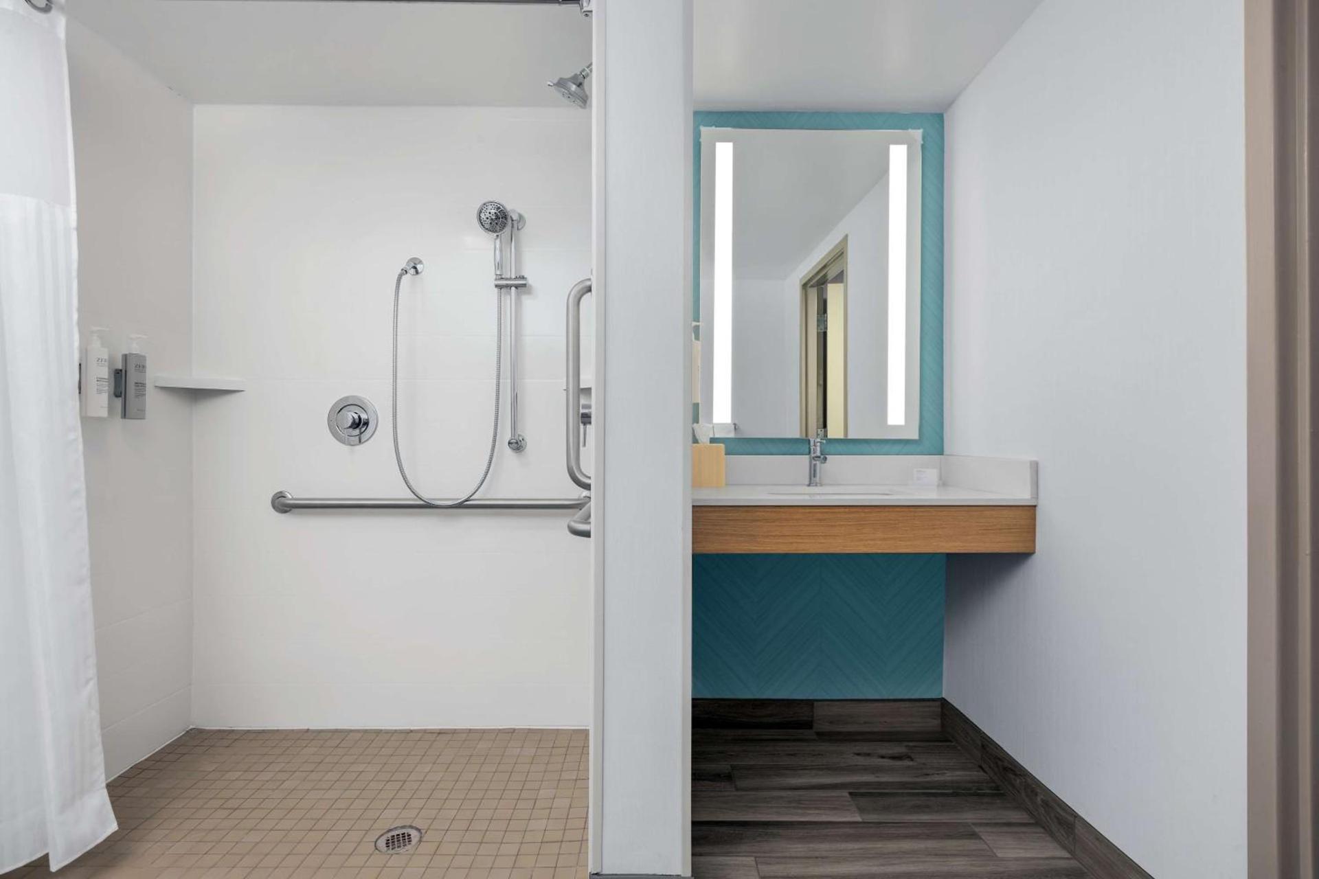 Hilton Garden Inn Greensboro photo 25