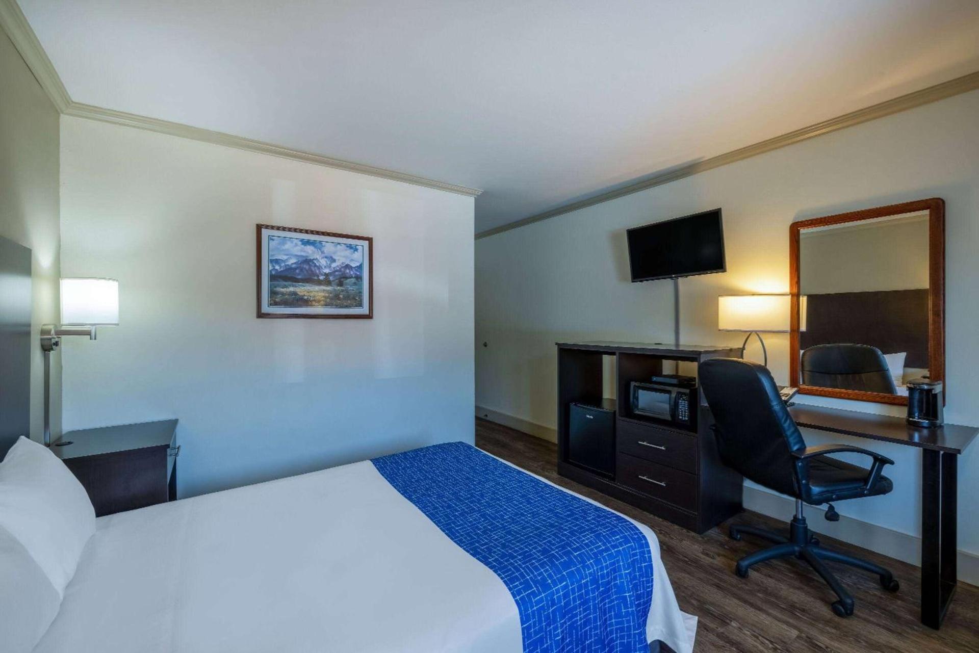 Travelodge by Wyndham Livingston photo 20