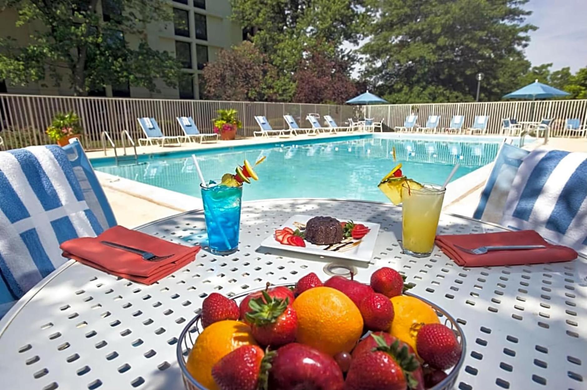 DoubleTree by Hilton Baltimore - BWI Airport photo 2