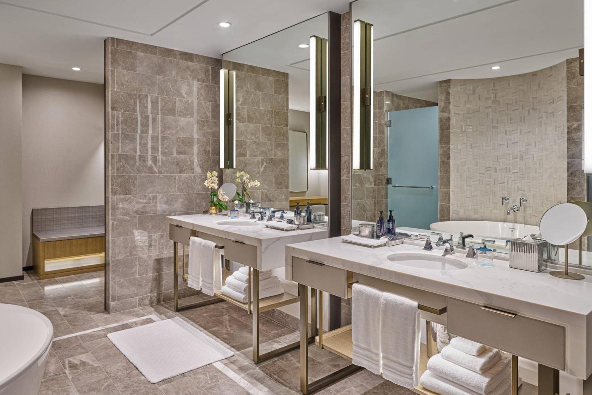 The St. Regis Chicago photo 24