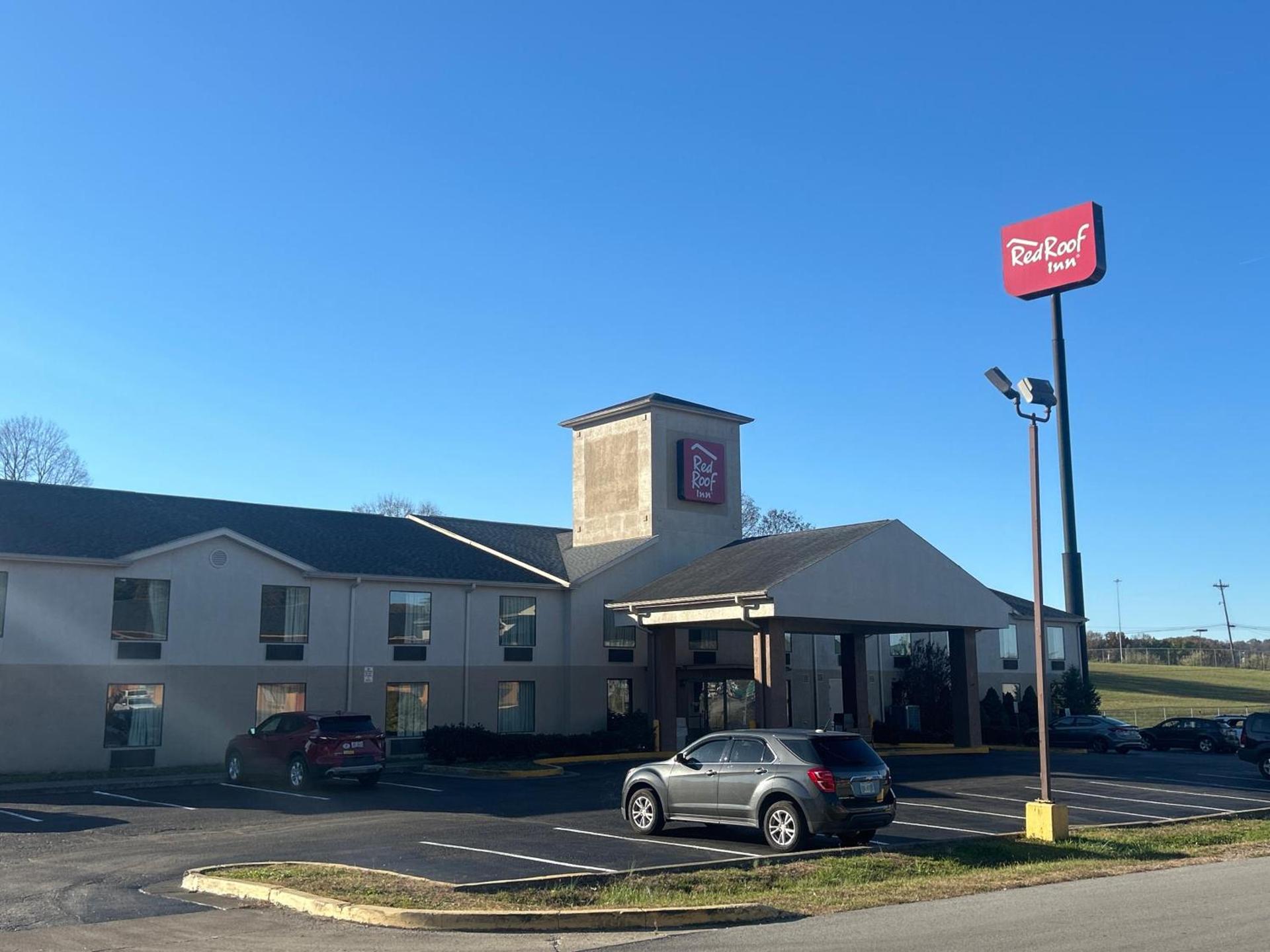 Red Roof Inn Morehead photo 2