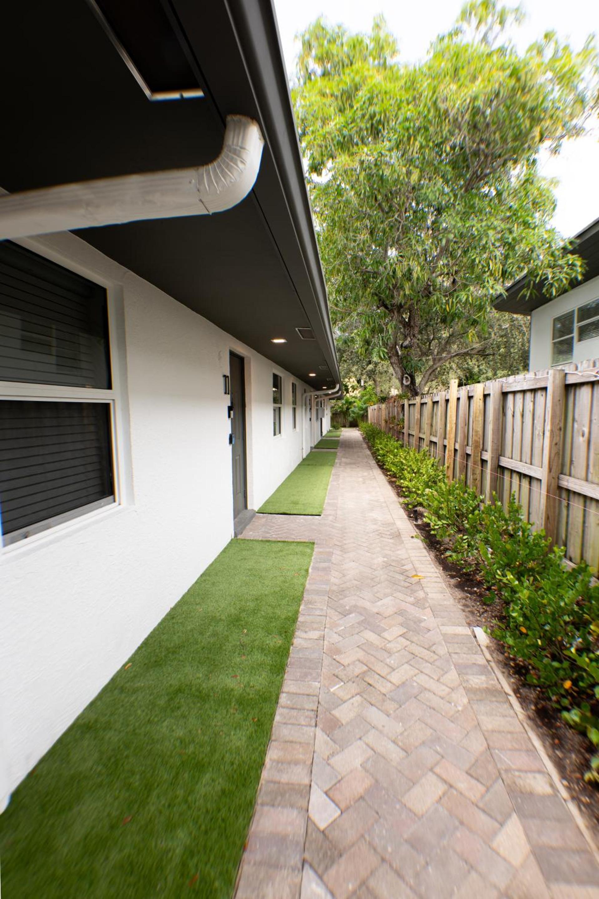 The Lauderdale Boutique Hotel photo 1