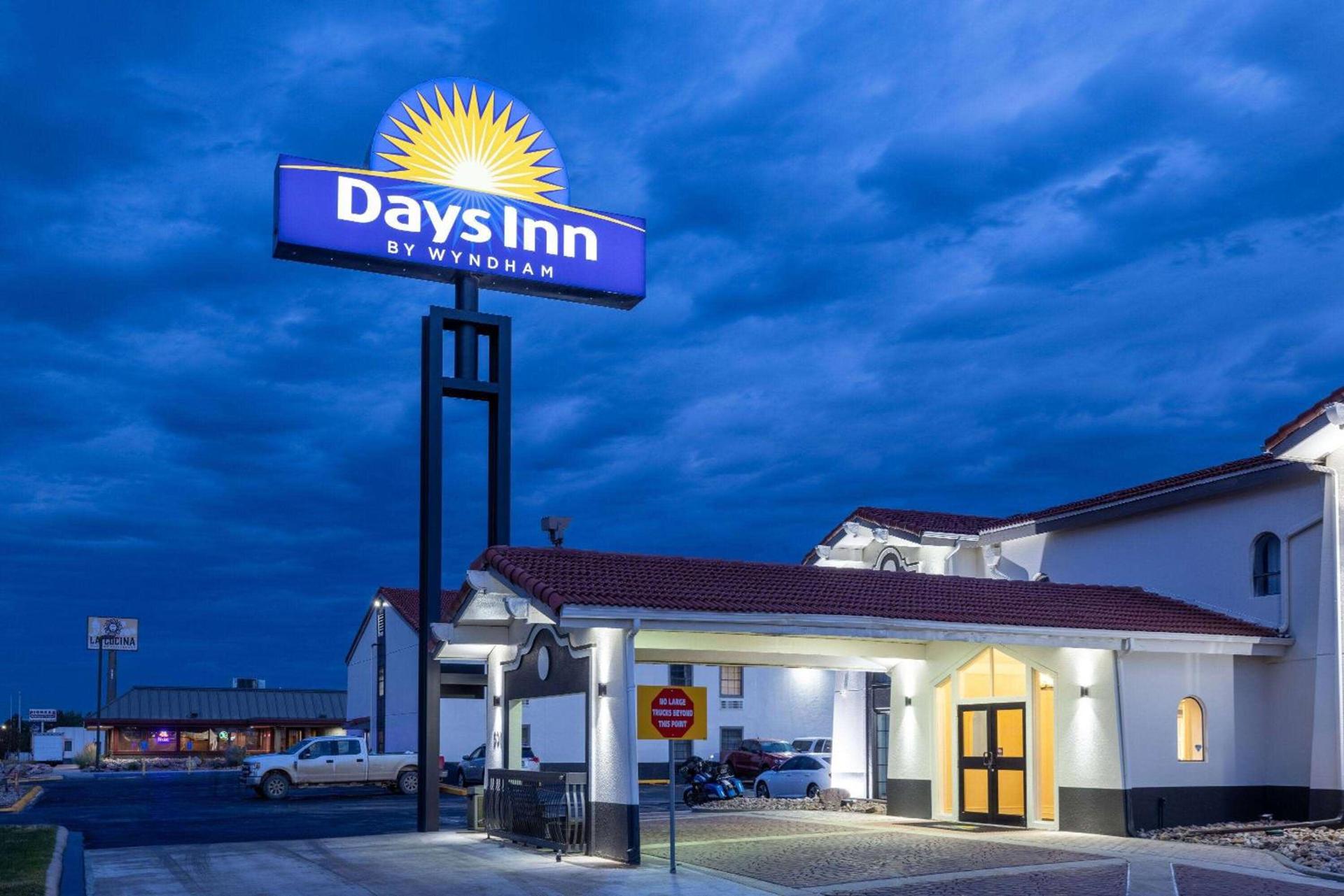 Days Inn by Wyndham Casper photo 4
