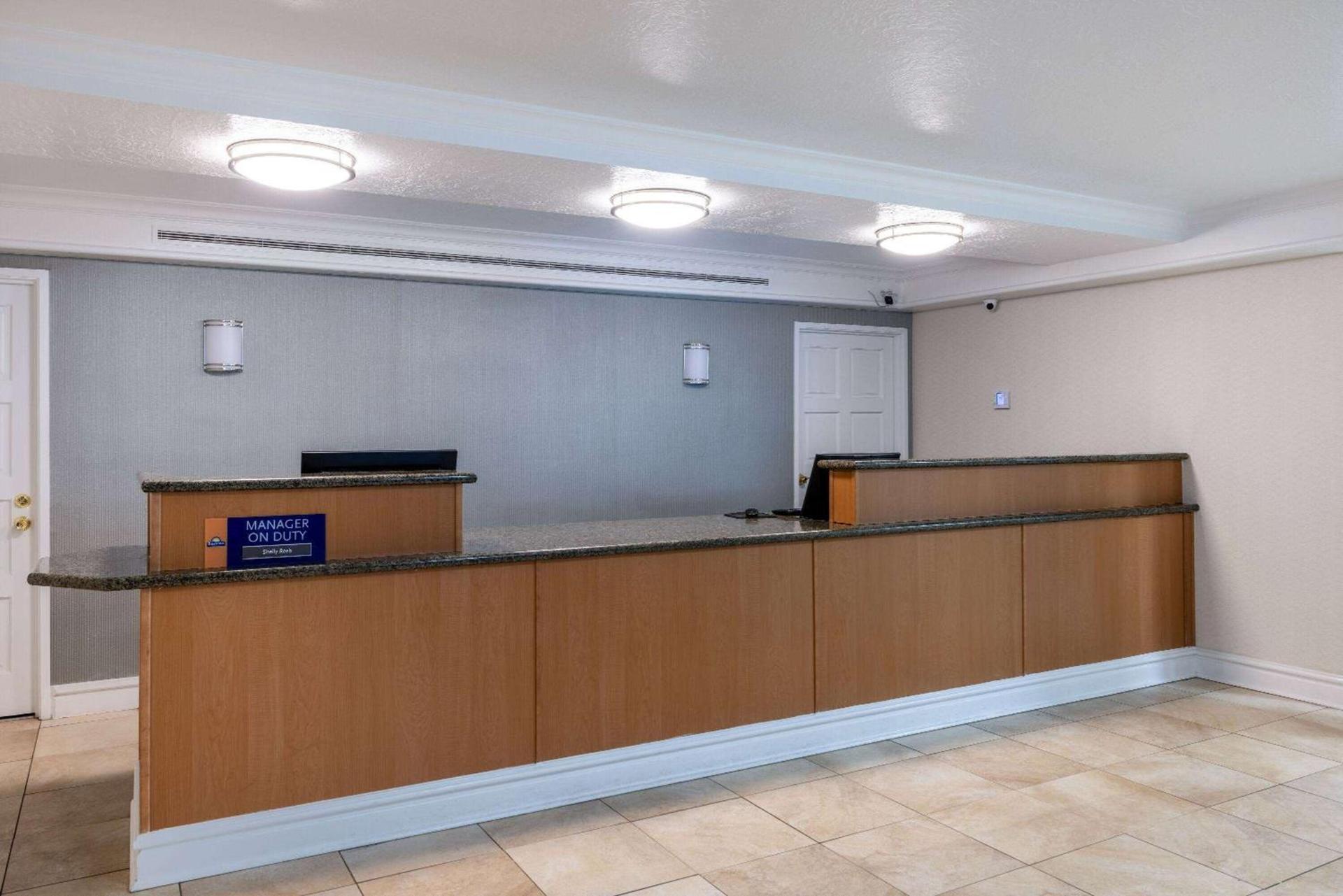 Days Inn by Wyndham Casper photo 5