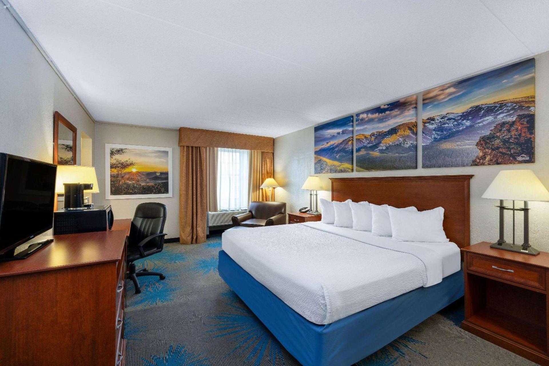 Days Inn by Wyndham Casper photo 19
