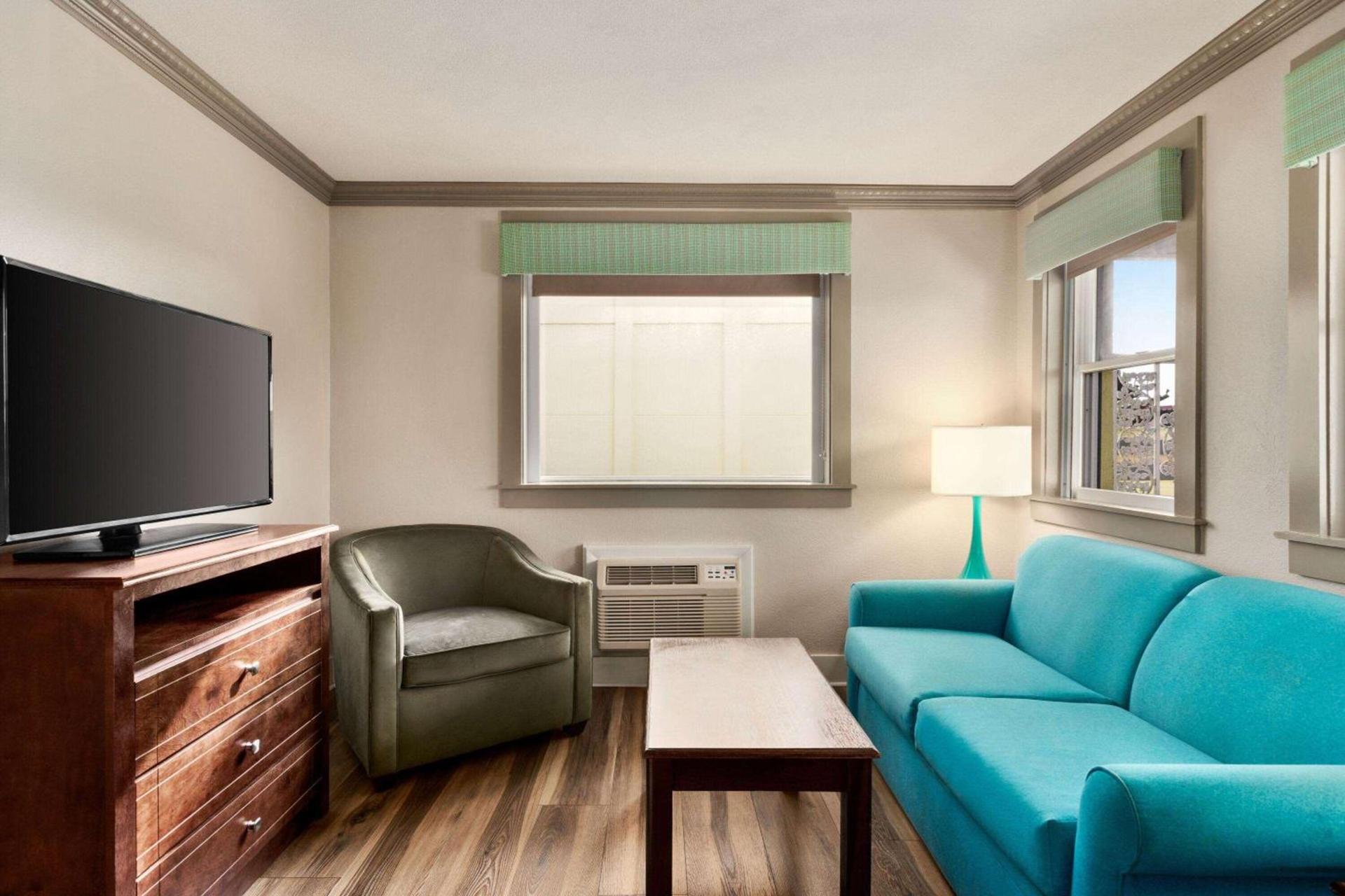 Days Inn by Wyndham Ocean City Oceanfront photo 47